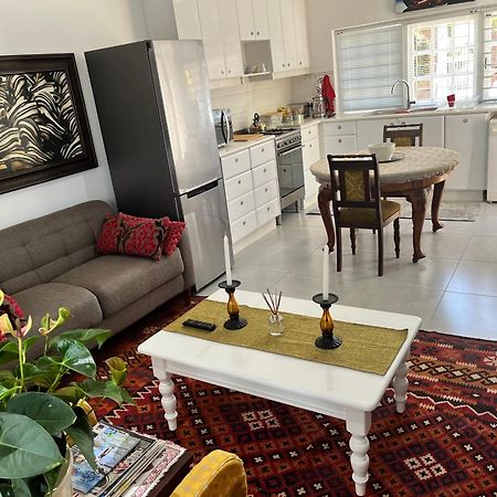 Somerset West Garden Apartments 2 Экстерьер фото
