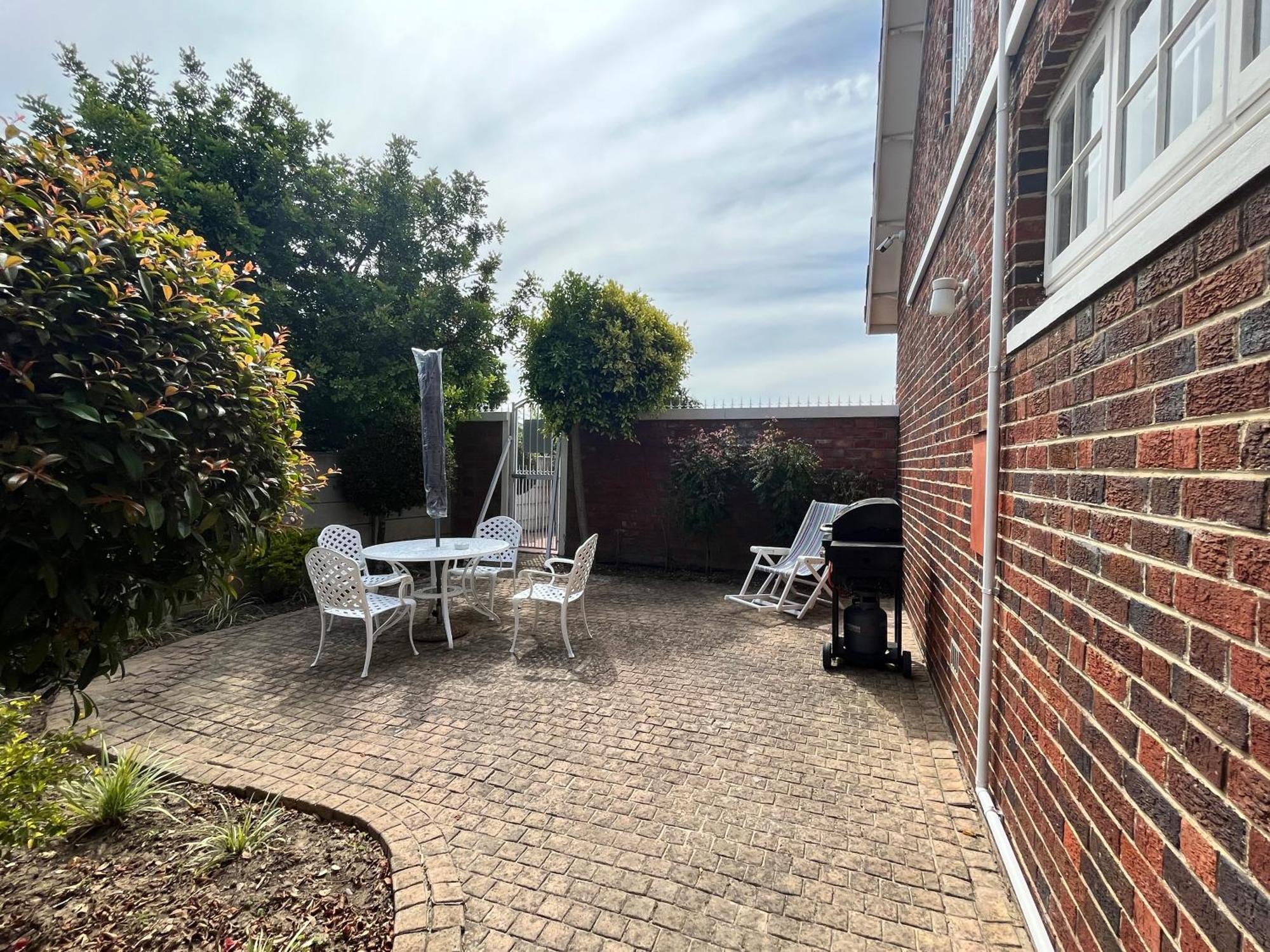 Somerset West Garden Apartments 2 Экстерьер фото